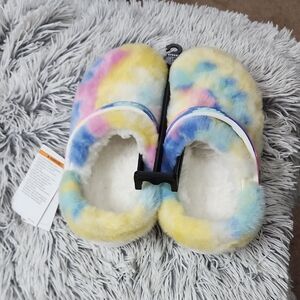 Colorful Tie-Dye Slippers
